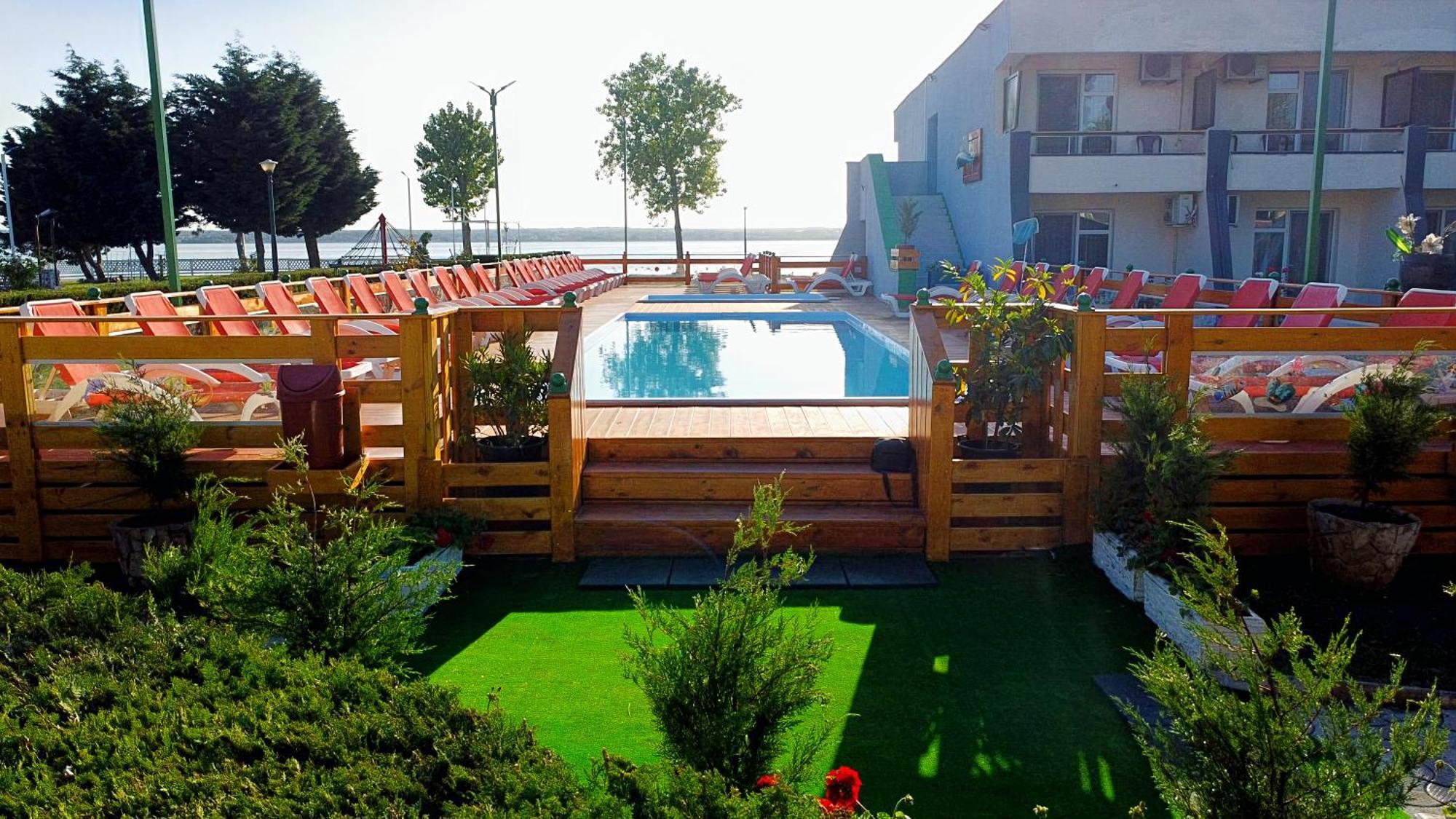 Voila Mamaia Hotell Eksteriør bilde